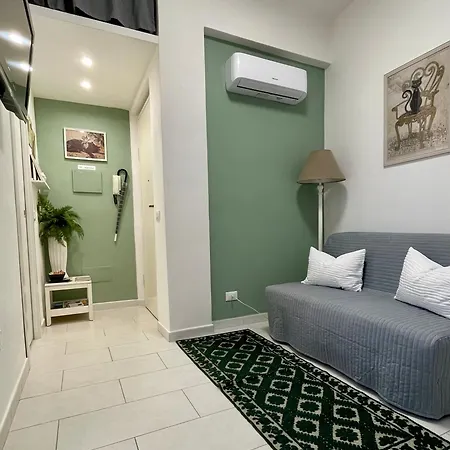 La Gatta - Al Centro Di لا سبيتسْيا