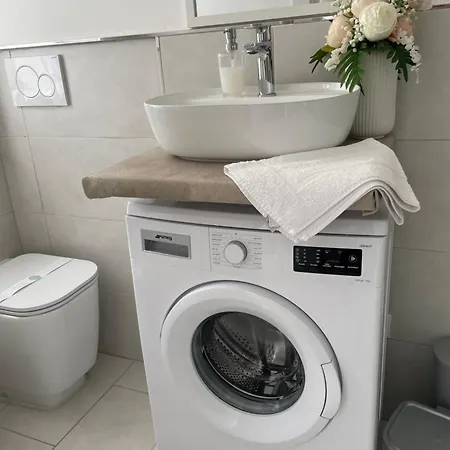 La Gatta - Al Centro Di * La Spezia