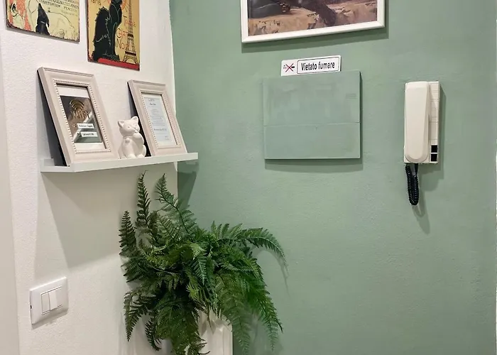 La Gatta - Al Centro Di *